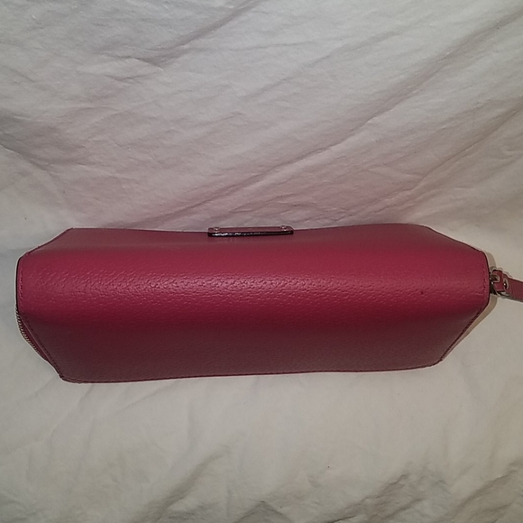 Kate Spade  Grand Street Neda wallet

Fushia/Pink - Picture 4 of 4